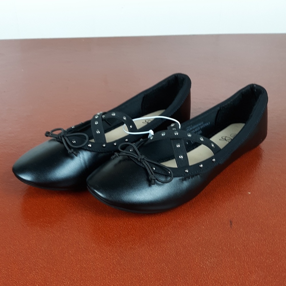 Black flats NWOT